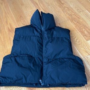 black cropped puffer vest